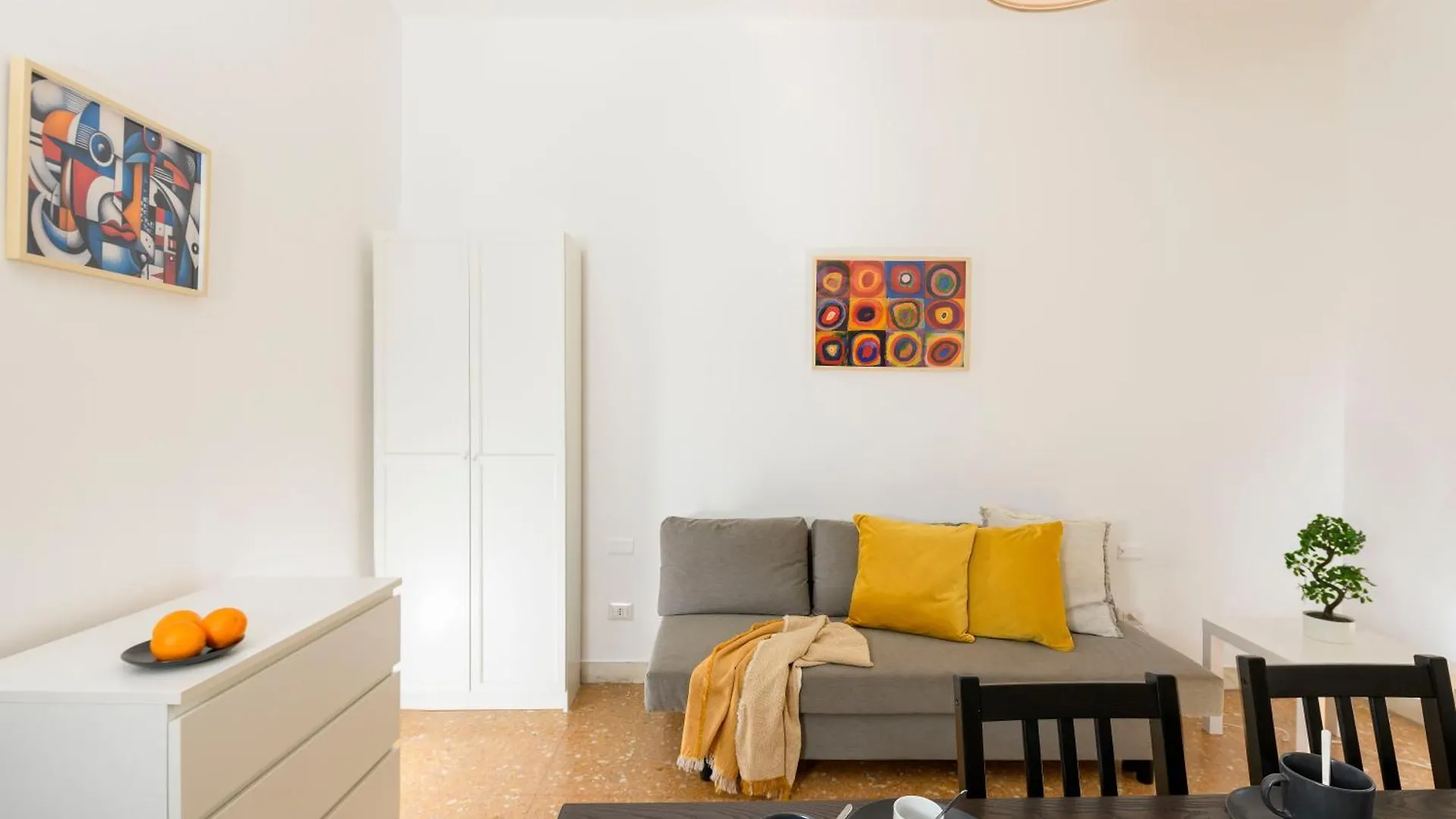 San Giovanni Home Rome 0*,